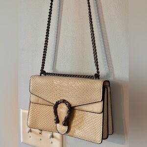 Cream Textured Shoulder Bag with Chain Strap